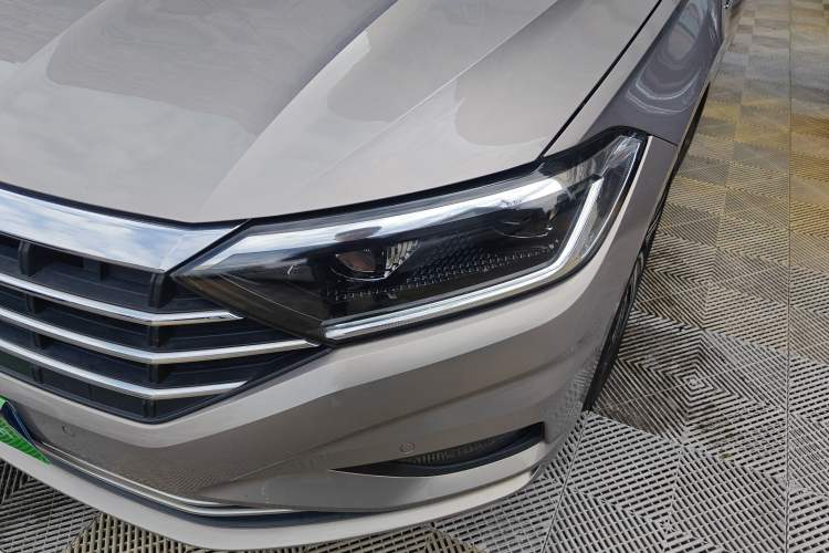 Used Volkswagen Sagitar 2021 280TSI DSG Luxury Smart Connectivity Edition Left Front Headlight