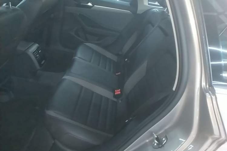Used Volkswagen Sagitar 2021 280TSI DSG Excellence Edition Left Rear Seat