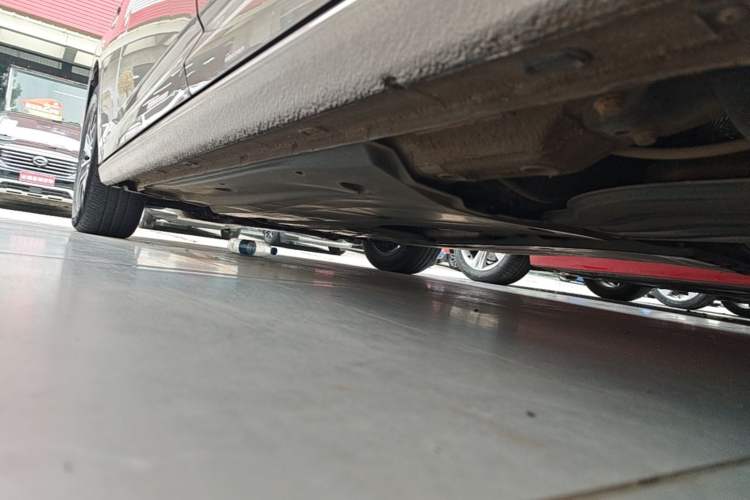 Used Volkswagen Sagitar 2021 200TSI DSG Comfort Connect Edition Left Side Sill