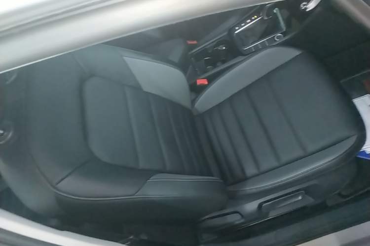 Used Volkswagen Sagitar 2021 280TSI DSG Excellence Edition Right Front Seat