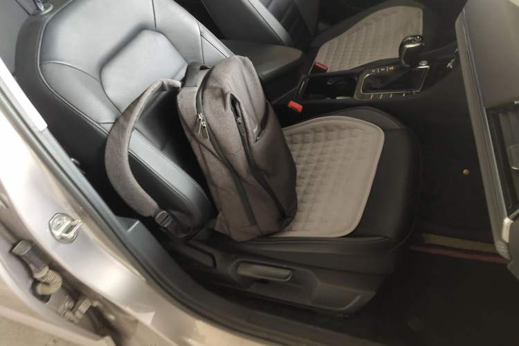 Used Volkswagen Sagitar 2021 280TSI DSG Comfort Connect Edition Right Front Seat