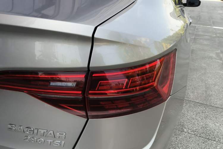Used Volkswagen Sagitar 2021 280TSI DSG Excellence Edition Right Rear Taillight