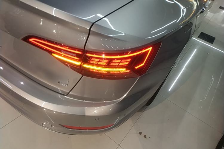Used Volkswagen Sagitar 2021 280TSI DSG Excellence Edition Right Rear Taillight