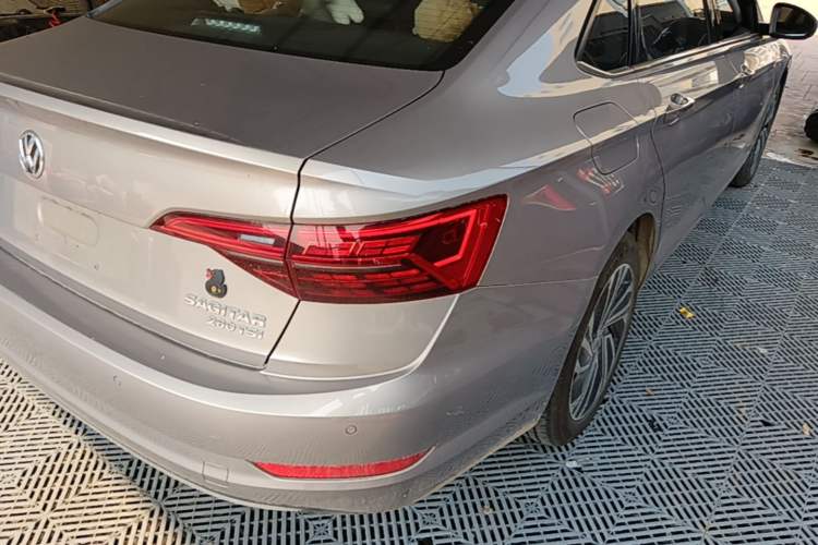 Used Volkswagen Sagitar 2021 280TSI DSG Excellence Edition Right Rear Taillight