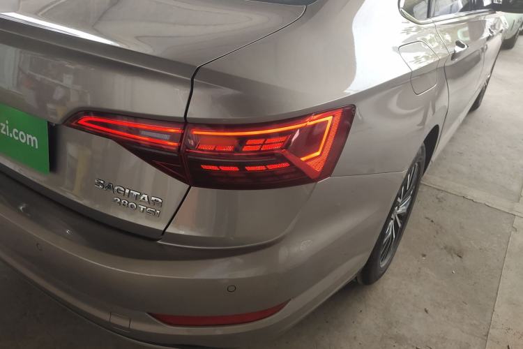 Used Volkswagen Sagitar 2021 280TSI DSG Comfort Connect Edition Right Rear Taillight