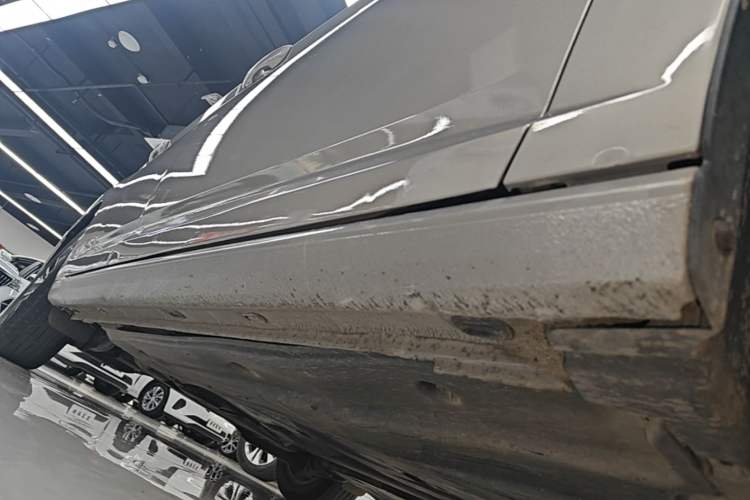 Used Volkswagen Sagitar 2021 280TSI DSG Comfort Connect Edition Right Side Sill