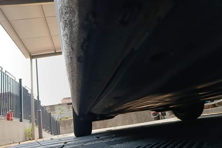 Used Volkswagen Sagitar 2021 280TSI DSG Excellence Edition Right Side Sill