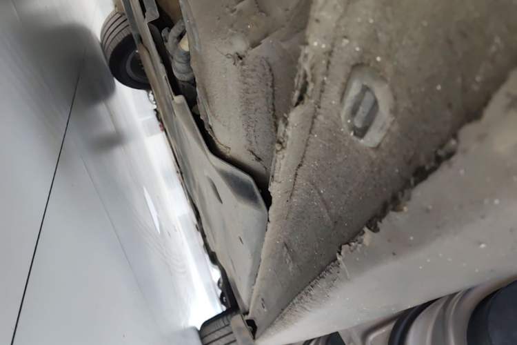 Used Volkswagen Sagitar 2021 280TSI DSG Excellence Edition Right Side Sill