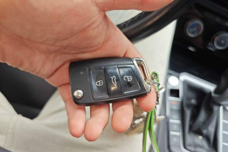 Used Volkswagen Sagitar 2021 280TSI DSG Comfort Connect Edition Vehicle Key