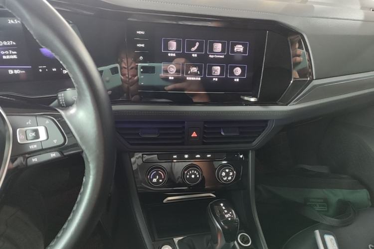 Used Volkswagen Sagitar 2021 280TSI DSG 30th Anniversary Edition Audio And AC Panel