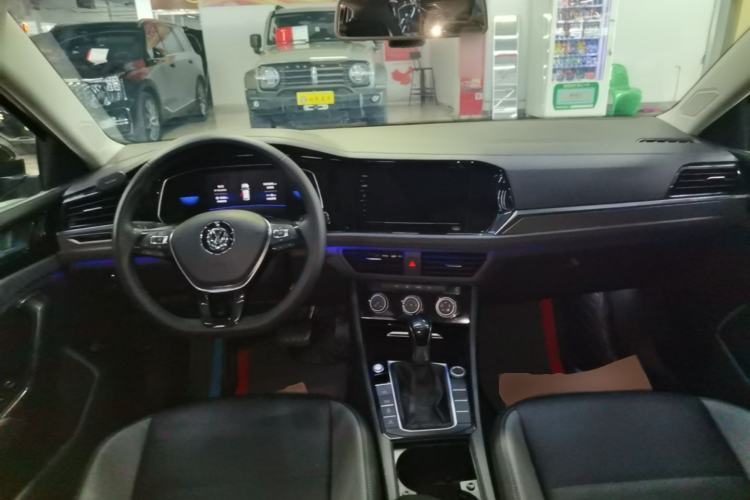 Used Volkswagen Sagitar 2021 280TSI DSG Comfort Connect Edition Center Console
