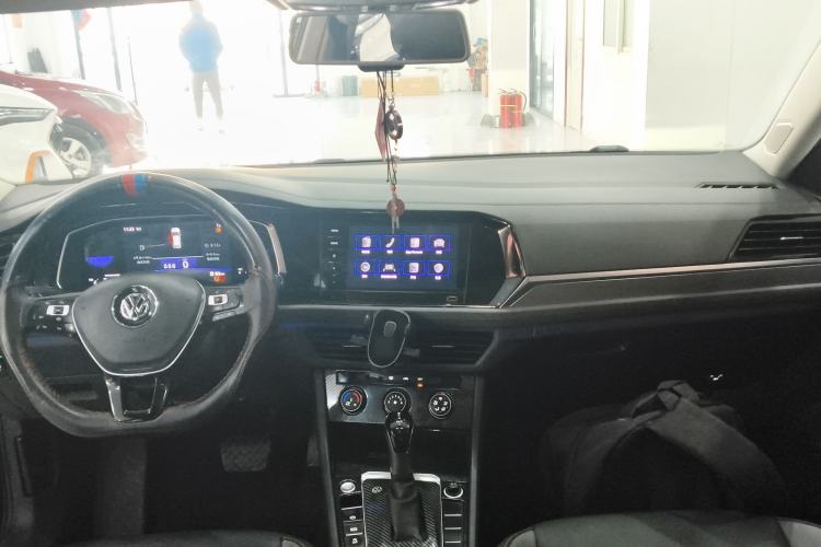 Used Volkswagen Sagitar 2021 200TSI DSG Comfort Connect Edition Center Console