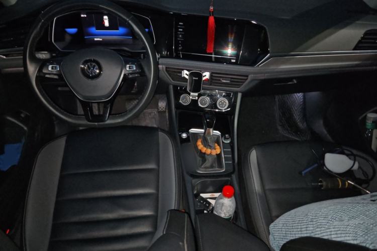 Used Volkswagen Sagitar 2021 280TSI DSG Comfort Connect Edition Center Console