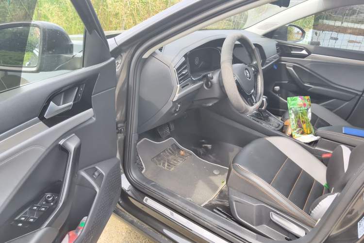 Used Volkswagen Sagitar 2021 280TSI DSG 30th Anniversary Edition Driver Seat