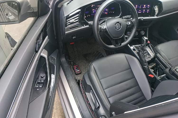 Used Volkswagen Sagitar 2021 280TSI DSG Excellence Edition Driver Seat