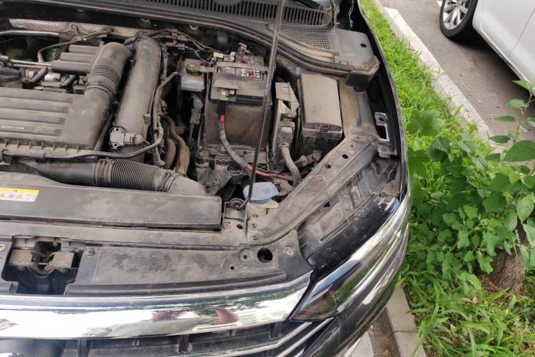 Used Volkswagen Sagitar 2021 280TSI DSG Excellence Edition Engine Bay Left