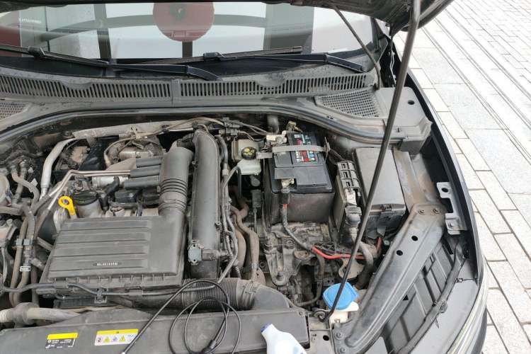 Used Volkswagen Sagitar 2021 200TSI DSG Comfort Connect Edition Engine Bay Left