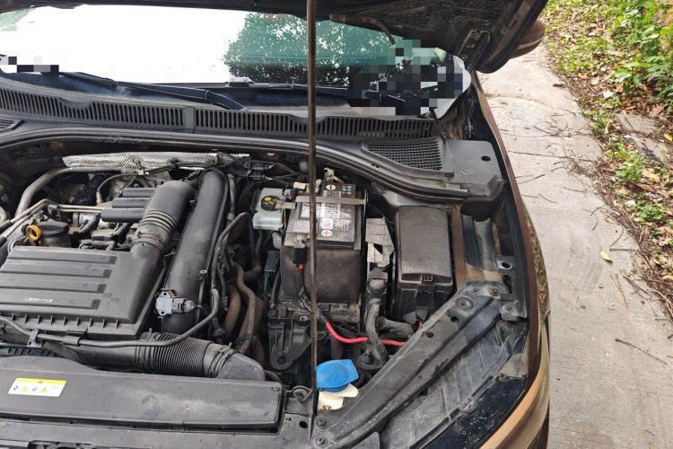 Used Volkswagen Sagitar 2021 280TSI DSG Excellence Edition Engine Bay Left