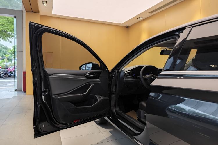 Used Volkswagen Sagitar 2021 200TSI DSG Excellence Edition Exterior 12
