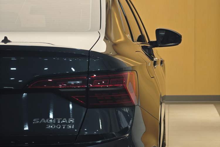 Used Volkswagen Sagitar 2021 200TSI DSG Excellence Edition Exterior 3