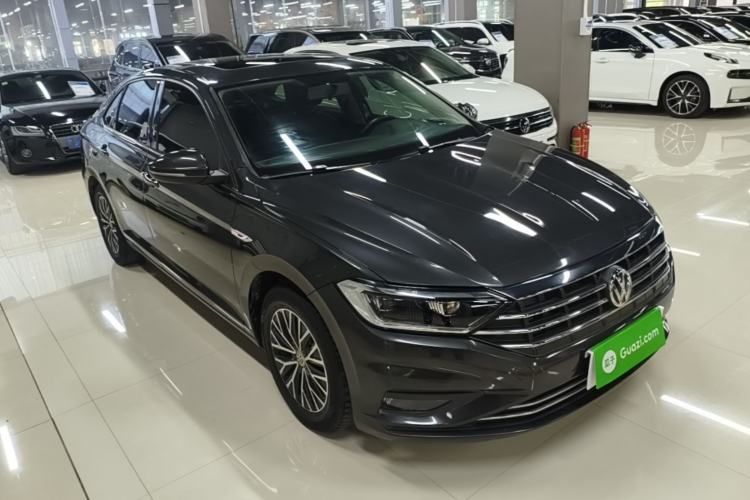 Used Volkswagen Sagitar 2021 280TSI DSG Comfort Connect Edition Front Right 45 Deg