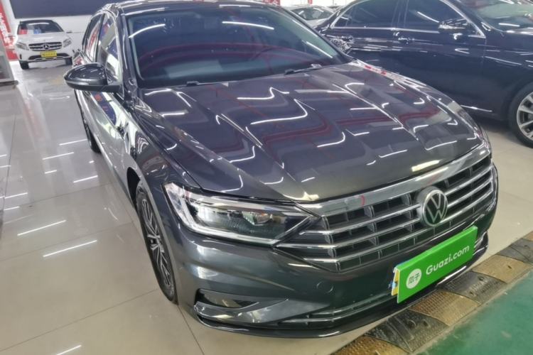 Used Volkswagen Sagitar 2021 280TSI DSG Comfort Connect Edition Front Right 45 Deg