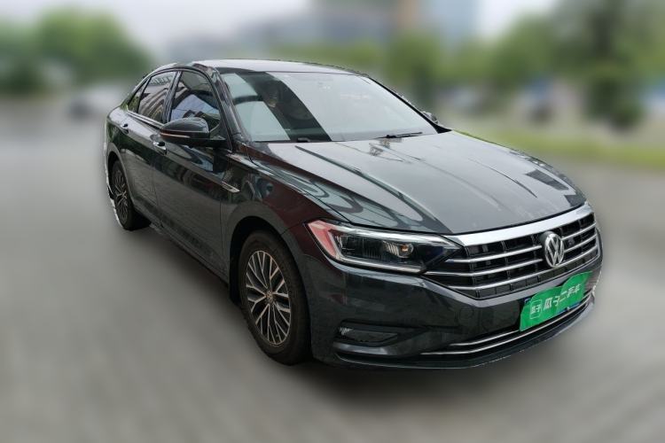 Used Volkswagen Sagitar 2021 200TSI DSG Comfort Connect Edition Front Right 45 Deg