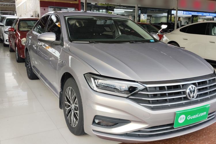 Used Volkswagen Sagitar 2021 280TSI DSG Comfort Connect Edition Front Right 45 Deg