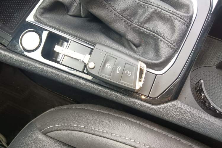 Used Volkswagen Sagitar 2021 280TSI DSG Excellence Edition Interior 1