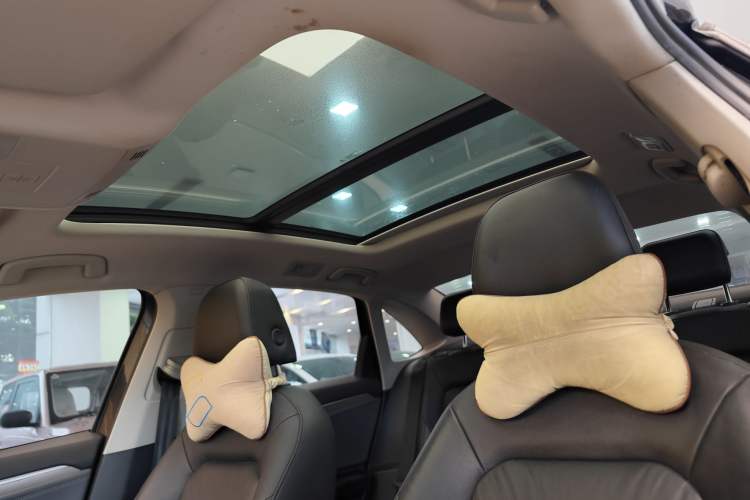 Used Volkswagen Sagitar 2021 200TSI DSG Excellence Edition Interior 11