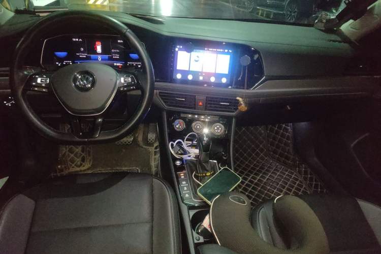 Used Volkswagen Sagitar 2021 280TSI DSG Comfort Connect Edition Interior 2