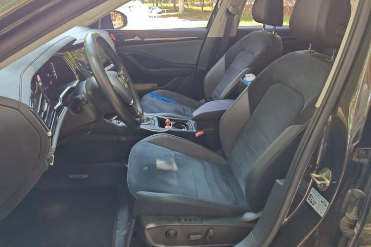 Used Volkswagen Sagitar 2021 280TSI DSG Excellence Edition Left Front Seat