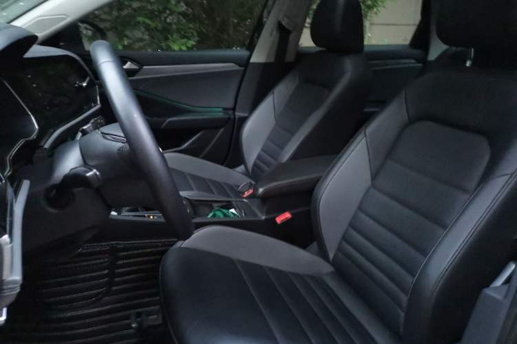 Used Volkswagen Sagitar 2021 280TSI DSG 30th Anniversary Edition Left Front Seat