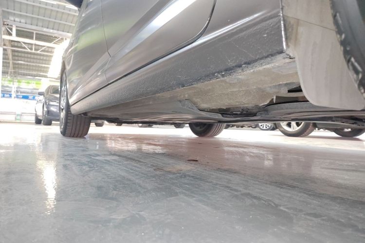 Used Volkswagen Sagitar 2021 280TSI DSG Luxury Smart Connectivity Edition Left Side Sill