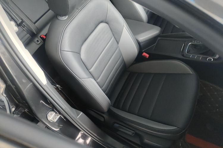 Used Volkswagen Sagitar 2021 280TSI DSG Excellence Edition Right Front Seat