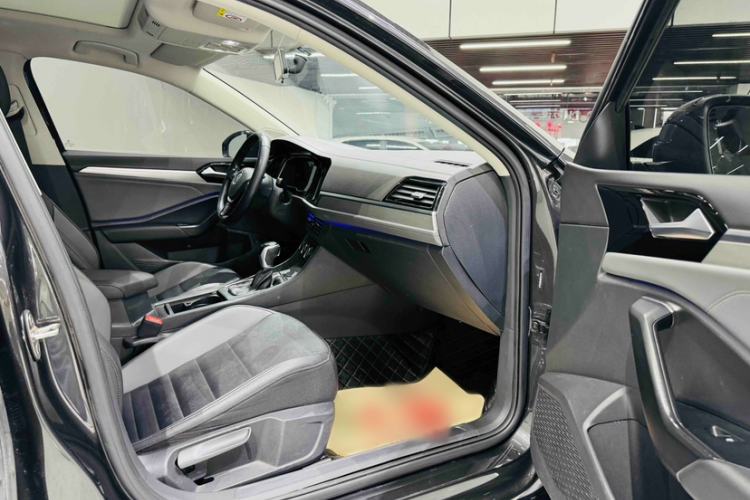 Used Volkswagen Sagitar 2021 280TSI DSG Excellence Edition Right Front Seat