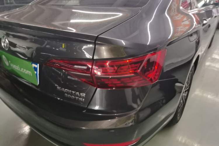 Used Volkswagen Sagitar 2021 200TSI DSG Comfort Connect Edition Right Rear Taillight