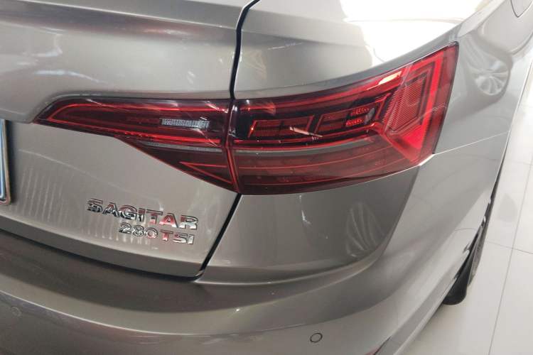 Used Volkswagen Sagitar 2021 280TSI DSG Comfort Connect Edition Right Rear Taillight