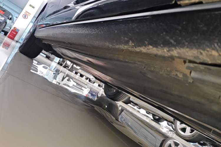 Used Volkswagen Sagitar 2021 200TSI DSG Excellence Edition Right Side Sill