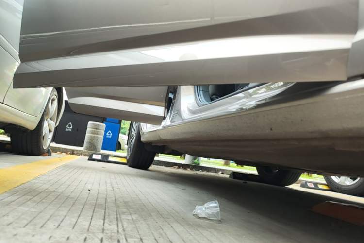 Used Volkswagen Sagitar 2021 280TSI DSG Comfort Connect Edition Right Side Sill