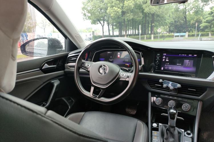 Used Volkswagen Sagitar 2021 200TSI DSG Comfort Connect Edition Steering Wheel