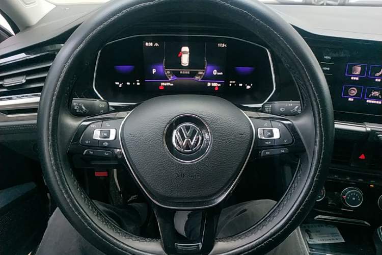 Used Volkswagen Sagitar 2021 280TSI DSG Excellence Edition Steering Wheel