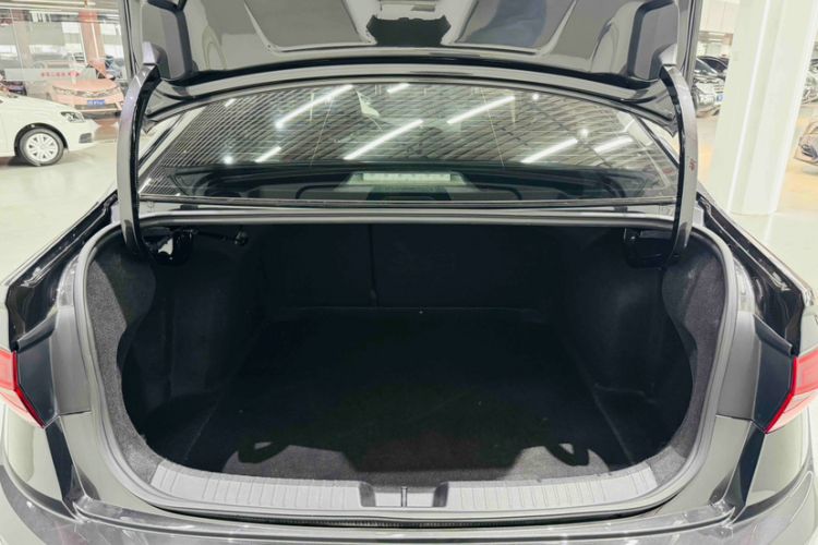 Used Volkswagen Sagitar 2021 280TSI DSG Excellence Edition Trunk