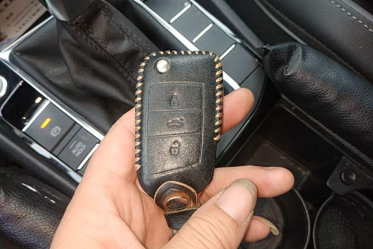 Used Volkswagen Sagitar 2021 280TSI DSG Excellence Edition Vehicle Key