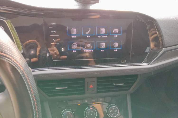 Used Volkswagen Sagitar 2021 280TSI DSG 30th Anniversary Edition Audio And AC Panel