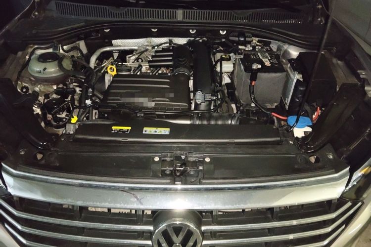 Used Volkswagen Sagitar 2021 280TSI DSG Luxury Smart Connectivity Edition Engine Bay