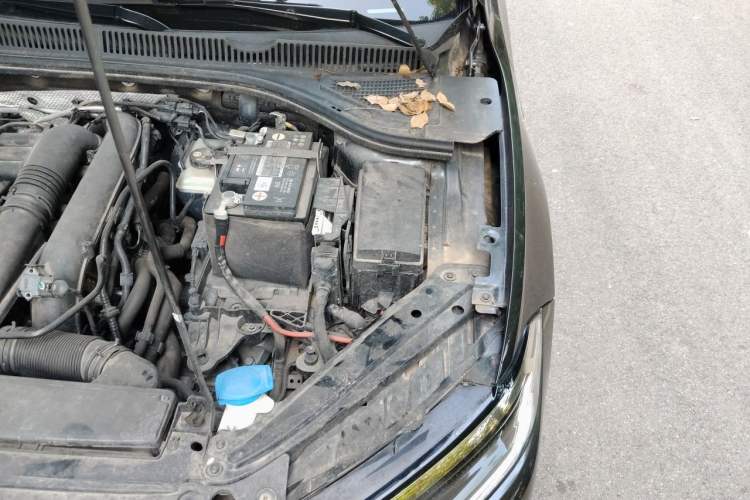 Used Volkswagen Sagitar 2021 280TSI DSG 30th Anniversary Edition Engine Bay Left