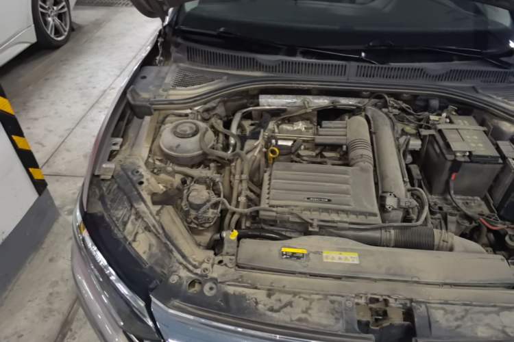 Used Volkswagen Sagitar 2021 280TSI DSG 30th Anniversary Edition Engine Bay Right