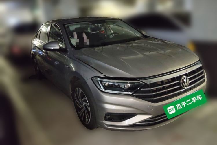 Used Volkswagen Sagitar 2021 280TSI DSG Luxury Smart Connectivity Edition Front Right 45 Deg