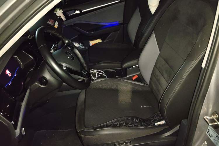 Used Volkswagen Sagitar 2021 280TSI DSG Luxury Smart Connectivity Edition Left Front Seat